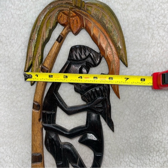 Jamaica carved wood couple kissing under a coconut tree 15" folkart - Picture 2 of 11